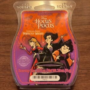 Scentsy Hocus Pocus Perfectly Wicked Wax Bar - Orange and Purple